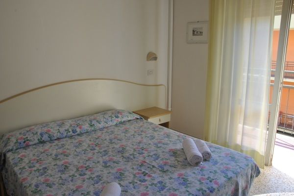 Lively Hotel Беллария-Иджеа-Марина Экстерьер фото